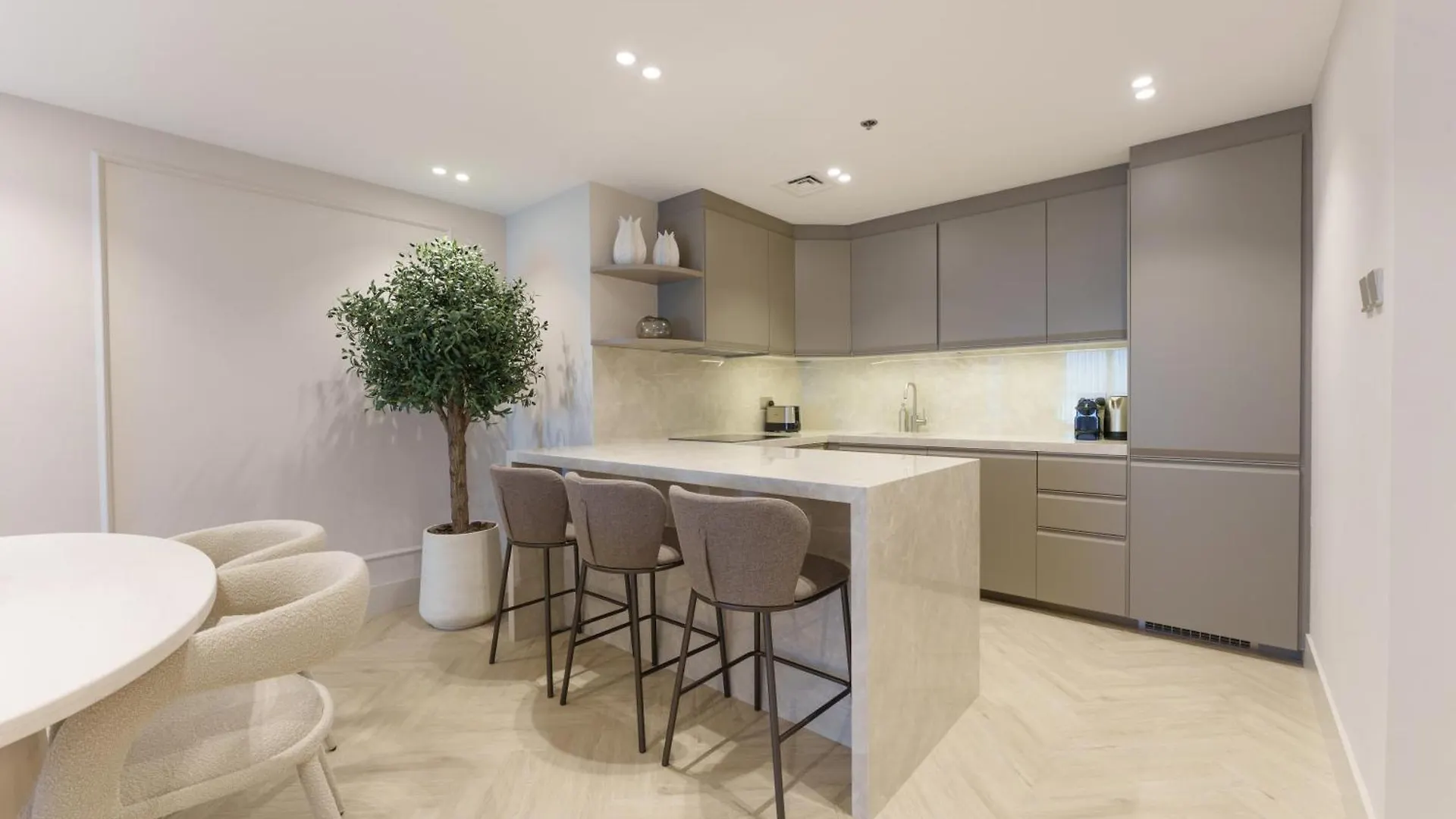 Daniels 2Br At Princess Tower With Sea View Dubai Apartment