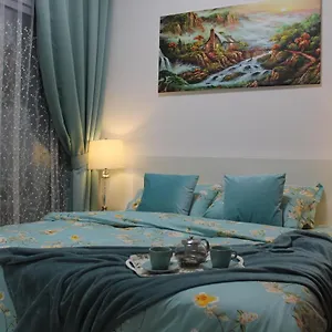 Newly Furnished One Bedroom Next To Metro & In Marina Апартаменты